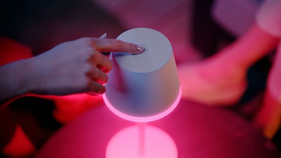 Hue Go ポータブル テーブル ランプ ホワイト - フルカラー Hue Go ポータブル テーブル ランプ ホワイト - フルカラー